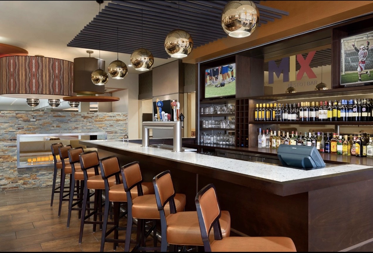 MIX Live Music and Cocktails Friday